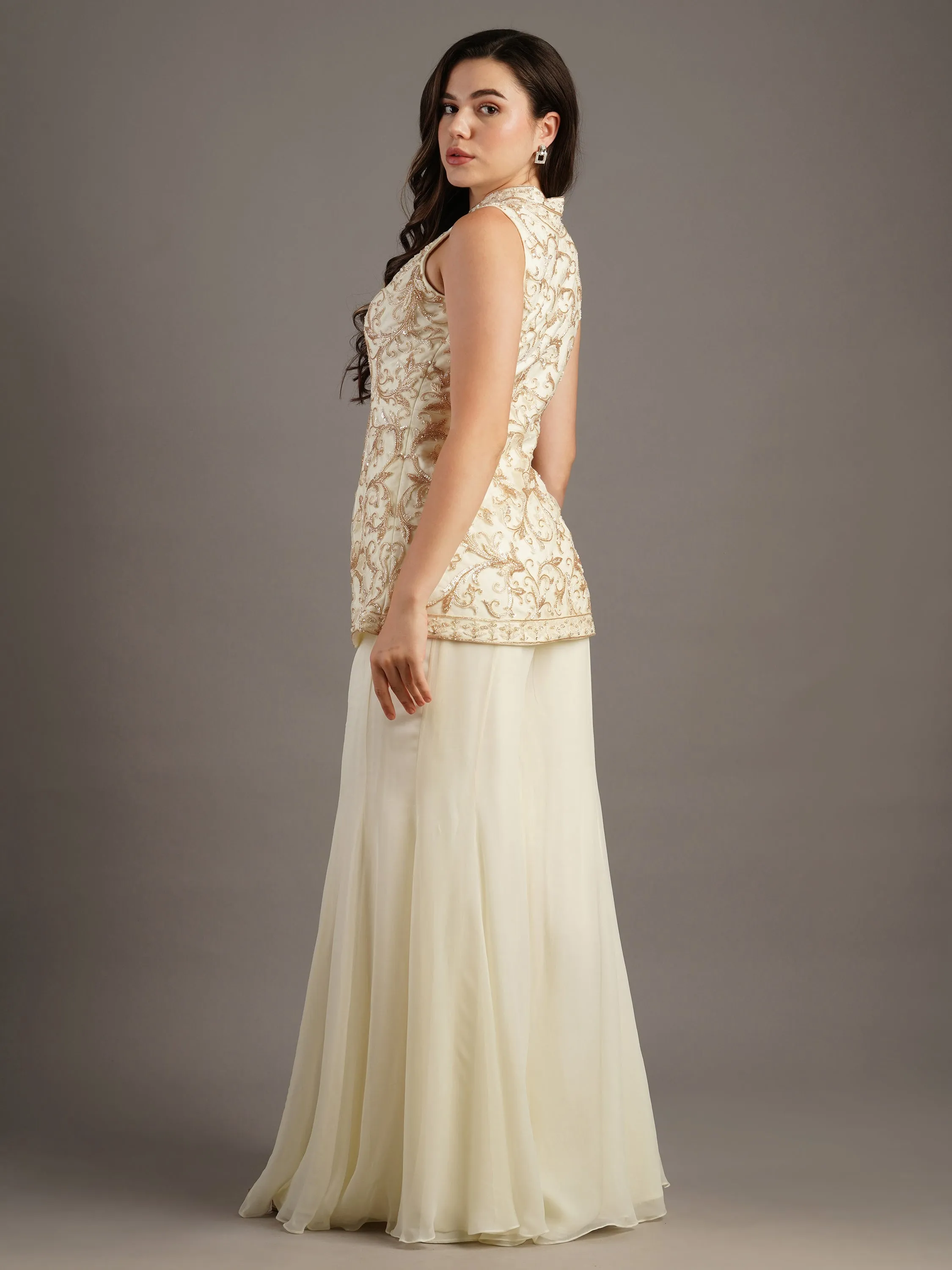 Ivory Net Mandala Sleeveless Jacket With Georgette Kali Pants