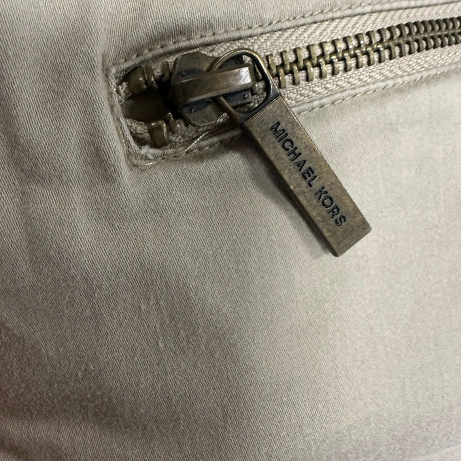 Michael Michael Kors Chic Beige Trousers with Zipper Details