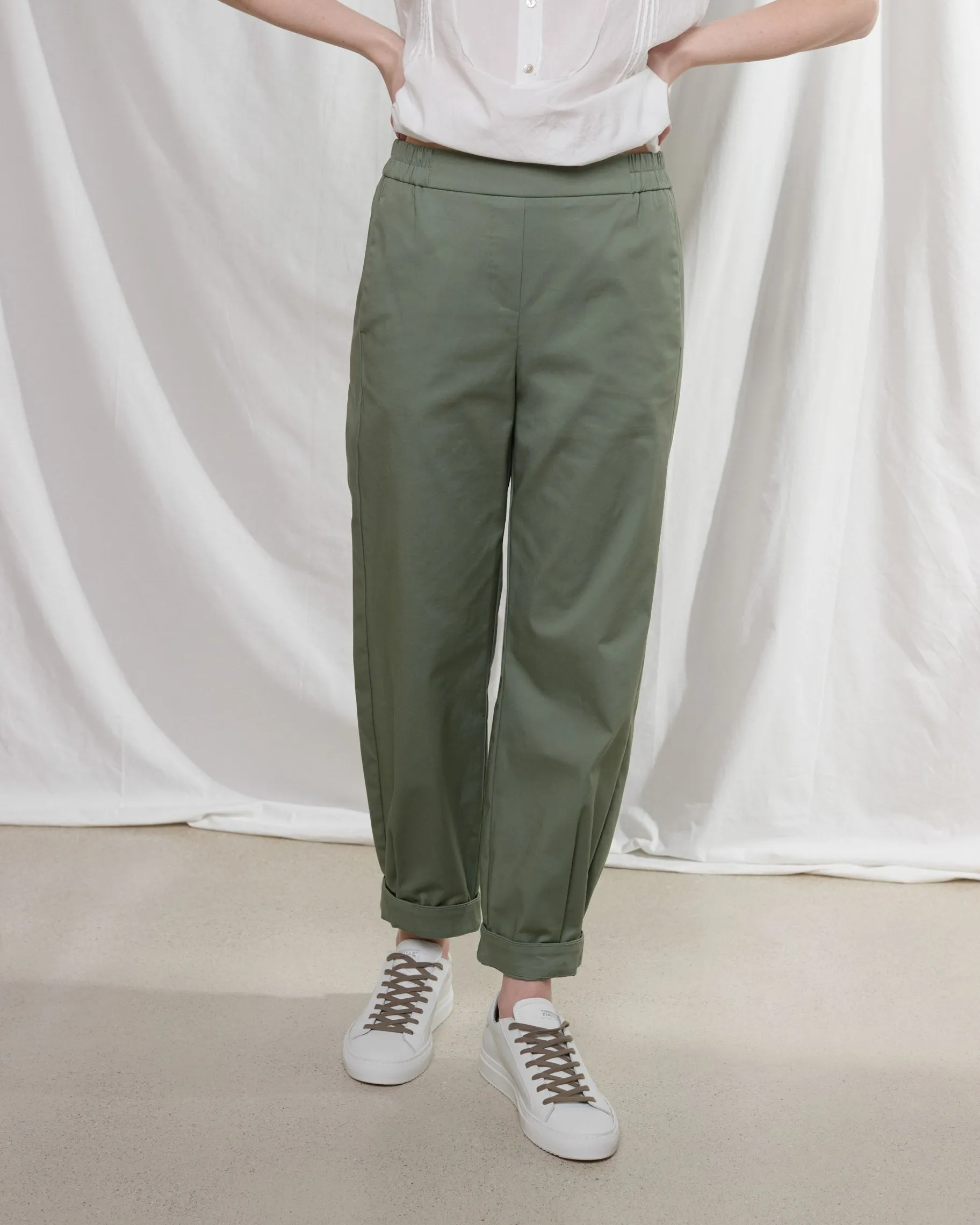 rialto48 Taper Leg Trousers in Green