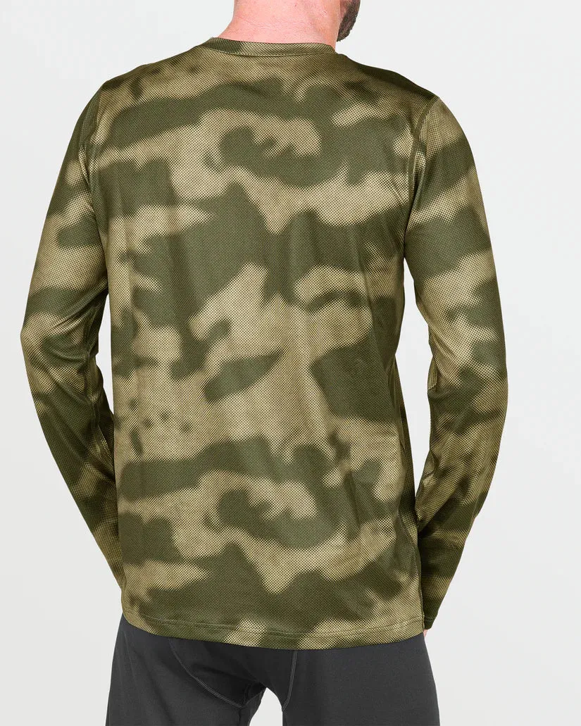 Volcom Men's V-Science Crew Base Layer Camouflage G2152502_CAM